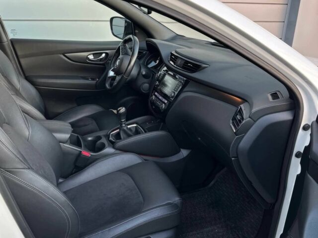 Білий Ніссан Кашкай, об'ємом двигуна 1.5 л та пробігом 36 тис. км за 13900 $, фото 6 на Automoto.ua