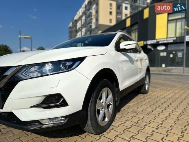 Белый Ниссан Кашкай, объемом двигателя 1.2 л и пробегом 48 тыс. км за 18000 $, фото 43 на Automoto.ua