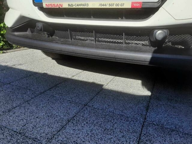 Белый Ниссан Кашкай, объемом двигателя 0 л и пробегом 111 тыс. км за 20200 $, фото 1 на Automoto.ua
