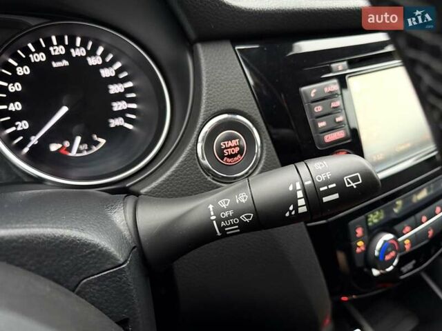 Білий Ніссан Кашкай, об'ємом двигуна 1.6 л та пробігом 102 тис. км за 19900 $, фото 36 на Automoto.ua