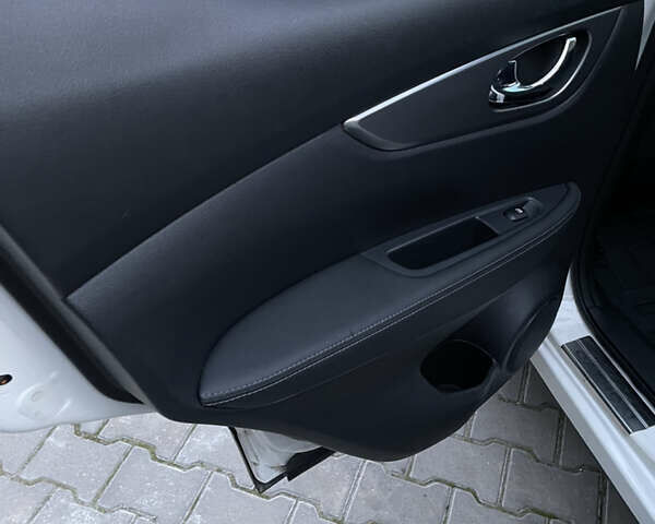 Белый Ниссан Кашкай, объемом двигателя 2 л и пробегом 64 тыс. км за 21500 $, фото 24 на Automoto.ua