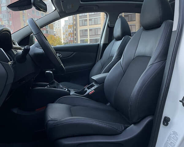 Белый Ниссан Кашкай, объемом двигателя 2 л и пробегом 64 тыс. км за 21500 $, фото 12 на Automoto.ua