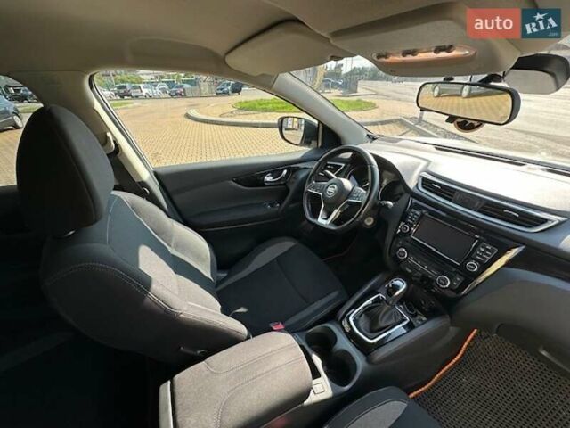 Белый Ниссан Кашкай, объемом двигателя 1.2 л и пробегом 48 тыс. км за 18000 $, фото 35 на Automoto.ua