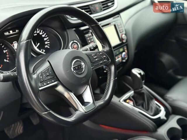 Білий Ніссан Кашкай, об'ємом двигуна 1.6 л та пробігом 102 тис. км за 19900 $, фото 23 на Automoto.ua