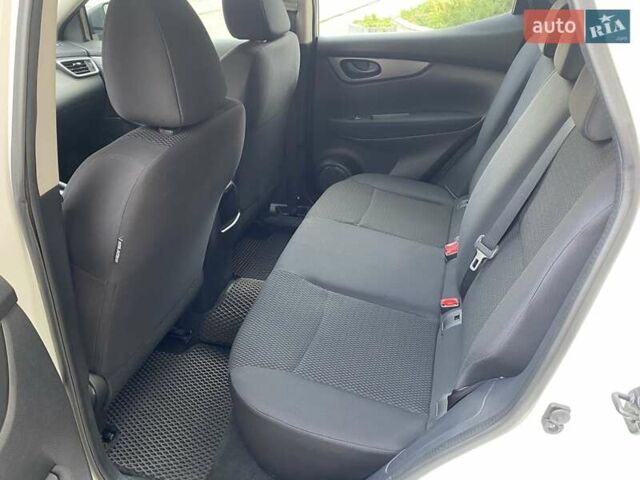 Ниссан Кашкай 2020 в Харькове на Automoto.ua Белый Ниссан Кашкай, объемом двигателя 1.6 л и пробегом 37 тыс. км за 19499 $, фото 21 на Automoto.ua