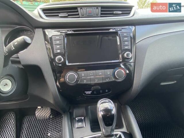 Ниссан Кашкай 2020 в Харькове на Automoto.ua Белый Ниссан Кашкай, объемом двигателя 1.6 л и пробегом 37 тыс. км за 19499 $, фото 25 на Automoto.ua