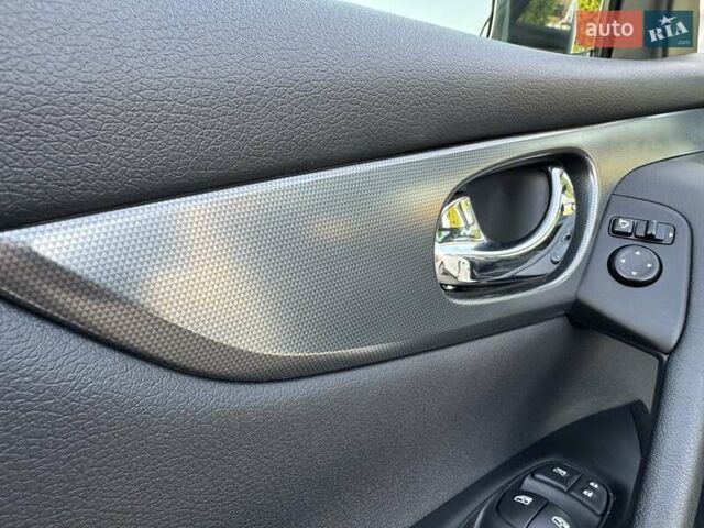 Білий Ніссан Кашкай, об'ємом двигуна 2 л та пробігом 58 тис. км за 21900 $, фото 61 на Automoto.ua