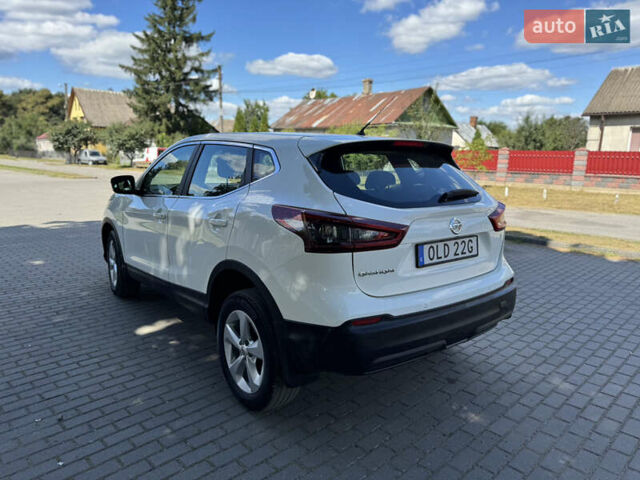Белый Ниссан Кашкай, объемом двигателя 1.75 л и пробегом 195 тыс. км за 18500 $, фото 8 на Automoto.ua
