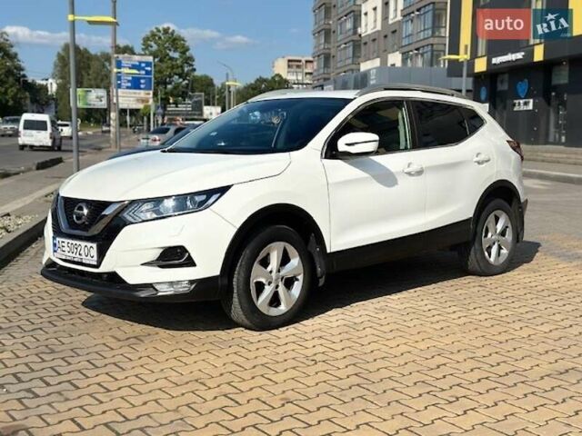 Белый Ниссан Кашкай, объемом двигателя 1.2 л и пробегом 48 тыс. км за 18000 $, фото 8 на Automoto.ua