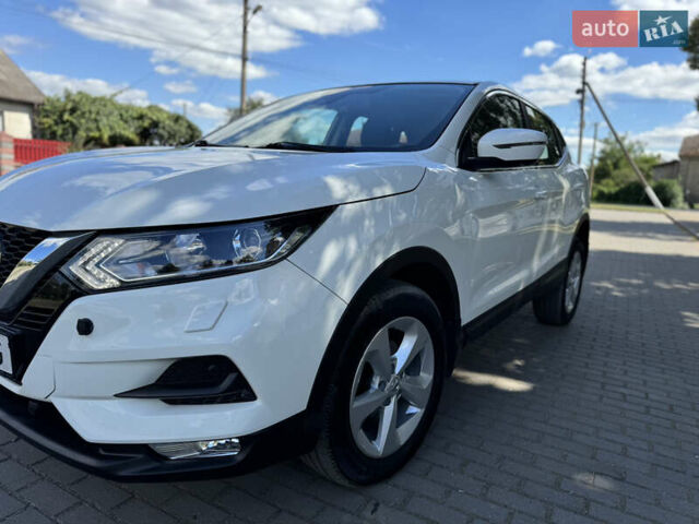 Белый Ниссан Кашкай, объемом двигателя 1.75 л и пробегом 195 тыс. км за 18500 $, фото 11 на Automoto.ua
