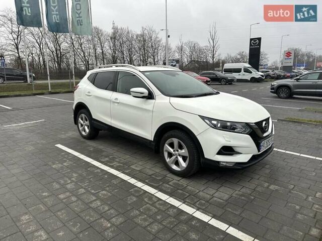 Белый Ниссан Кашкай, объемом двигателя 1.2 л и пробегом 50 тыс. км за 17200 $, фото 1 на Automoto.ua