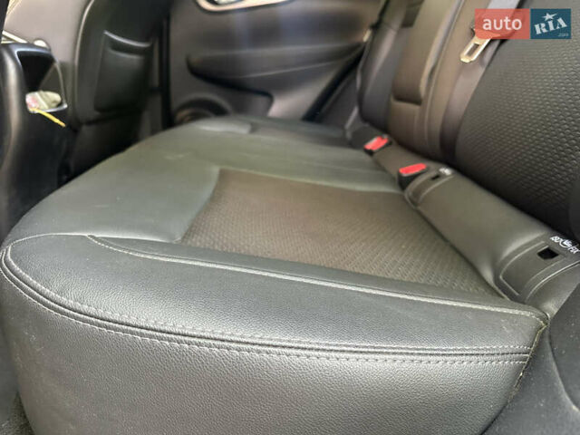 Білий Ніссан Кашкай, об'ємом двигуна 1.6 л та пробігом 140 тис. км за 21500 $, фото 11 на Automoto.ua