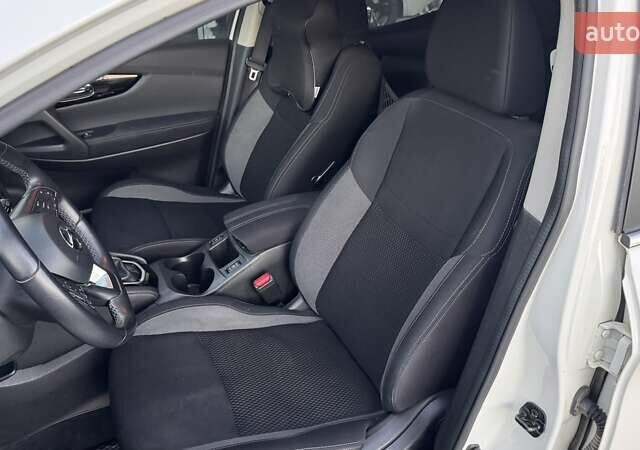 Білий Ніссан Кашкай, об'ємом двигуна 2 л та пробігом 37 тис. км за 18990 $, фото 12 на Automoto.ua