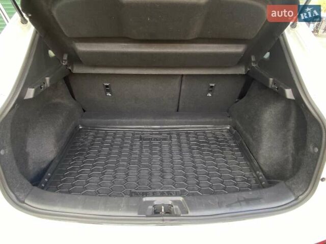 Ниссан Кашкай 2020 в Харькове на Automoto.ua Белый Ниссан Кашкай, объемом двигателя 1.6 л и пробегом 37 тыс. км за 19499 $, фото 38 на Automoto.ua