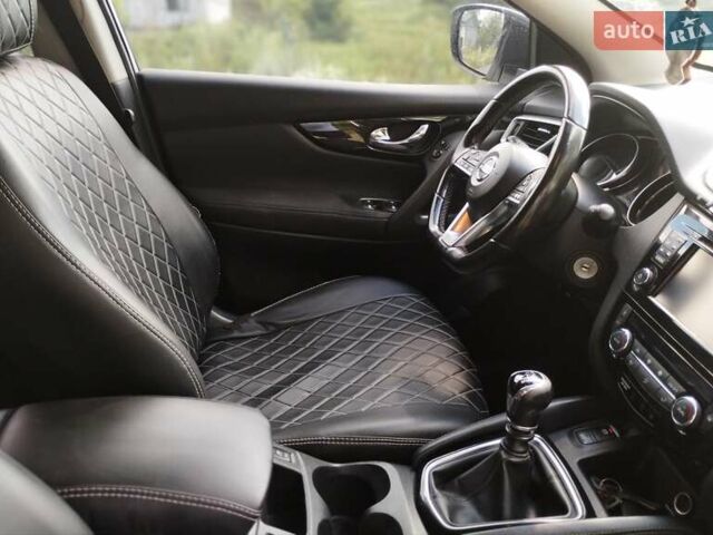 Белый Ниссан Кашкай, объемом двигателя 1.6 л и пробегом 169 тыс. км за 19900 $, фото 8 на Automoto.ua