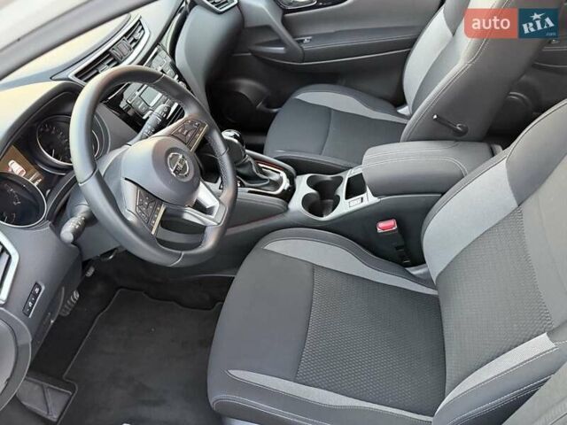 Білий Ніссан Кашкай, об'ємом двигуна 2 л та пробігом 22 тис. км за 22500 $, фото 17 на Automoto.ua