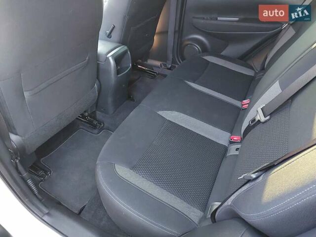 Белый Ниссан Кашкай, объемом двигателя 1.2 л и пробегом 29 тыс. км за 20500 $, фото 10 на Automoto.ua