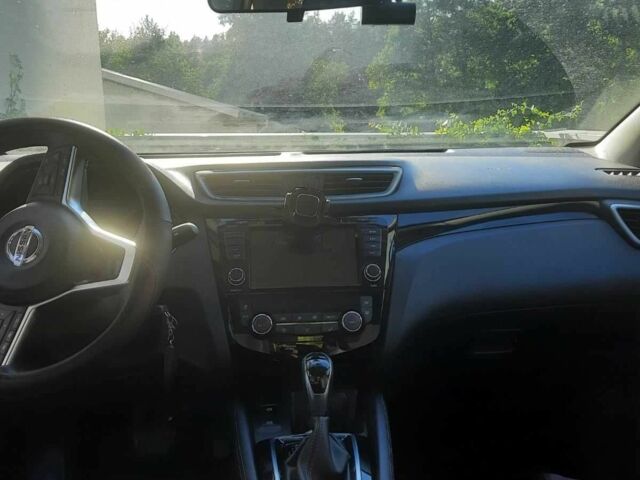 Белый Ниссан Кашкай, объемом двигателя 0 л и пробегом 111 тыс. км за 20200 $, фото 3 на Automoto.ua