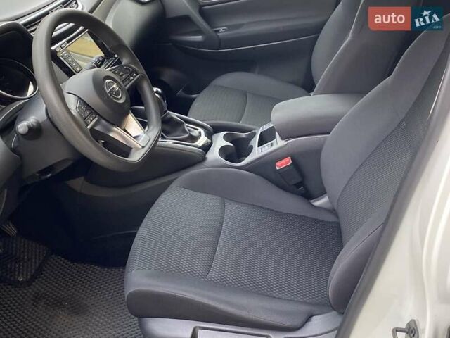 Ниссан Кашкай 2020 в Харькове на Automoto.ua Белый Ниссан Кашкай, объемом двигателя 1.6 л и пробегом 37 тыс. км за 19499 $, фото 17 на Automoto.ua