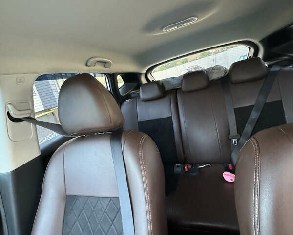 Белый Ниссан Кашкай, объемом двигателя 1.6 л и пробегом 102 тыс. км за 19600 $, фото 8 на Automoto.ua