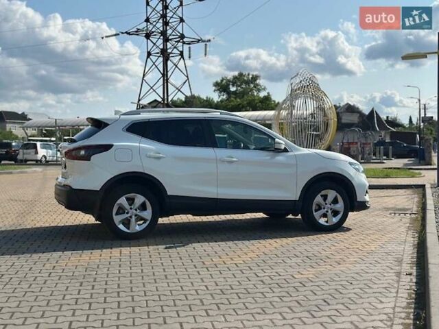 Белый Ниссан Кашкай, объемом двигателя 1.2 л и пробегом 48 тыс. км за 18000 $, фото 10 на Automoto.ua