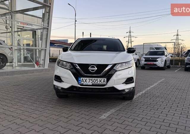 Білий Ніссан Кашкай, об'ємом двигуна 2 л та пробігом 37 тис. км за 18990 $, фото 1 на Automoto.ua