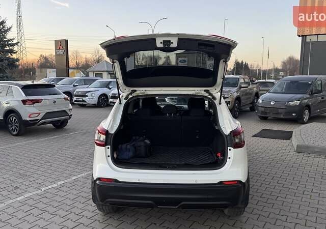 Білий Ніссан Кашкай, об'ємом двигуна 2 л та пробігом 37 тис. км за 18990 $, фото 20 на Automoto.ua