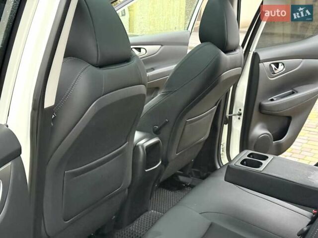 Білий Ніссан Кашкай, об'ємом двигуна 1.6 л та пробігом 102 тис. км за 19900 $, фото 31 на Automoto.ua