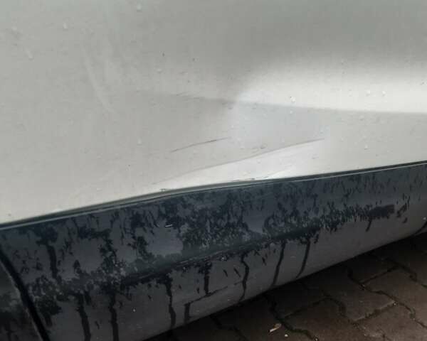 Белый Ниссан Кашкай, объемом двигателя 2 л и пробегом 111 тыс. км за 20200 $, фото 7 на Automoto.ua