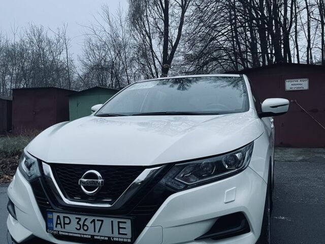 Белый Ниссан Кашкай, объемом двигателя 1.6 л и пробегом 33 тыс. км за 21000 $, фото 1 на Automoto.ua