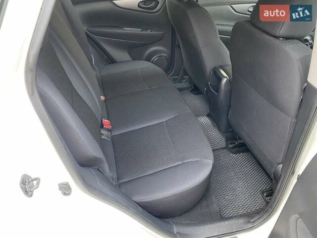 Ниссан Кашкай 2020 в Харькове на Automoto.ua Белый Ниссан Кашкай, объемом двигателя 1.6 л и пробегом 37 тыс. км за 19499 $, фото 26 на Automoto.ua