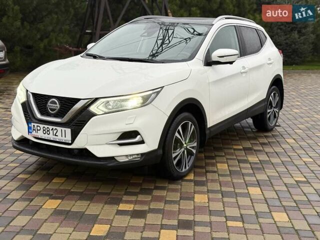 Білий Ніссан Кашкай, об'ємом двигуна 1.6 л та пробігом 102 тис. км за 19900 $, фото 1 на Automoto.ua