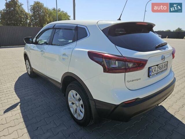 Белый Ниссан Кашкай, объемом двигателя 1.6 л и пробегом 101 тыс. км за 21000 $, фото 1 на Automoto.ua