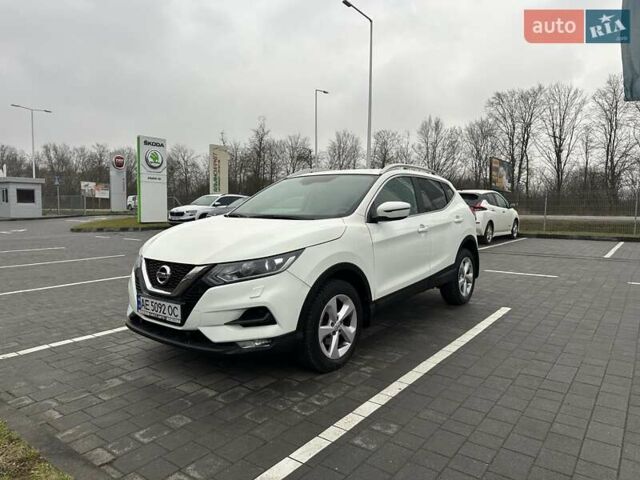 Белый Ниссан Кашкай, объемом двигателя 1.2 л и пробегом 50 тыс. км за 17200 $, фото 14 на Automoto.ua