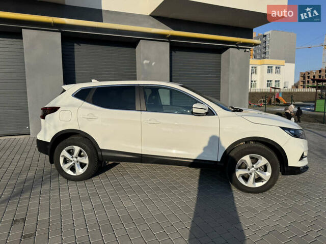 Белый Ниссан Кашкай, объемом двигателя 2 л и пробегом 93 тыс. км за 18150 $, фото 18 на Automoto.ua
