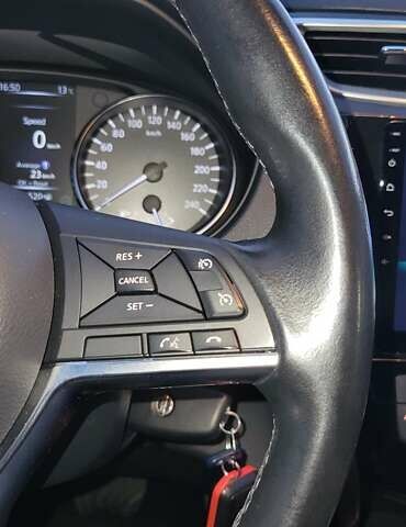 Белый Ниссан Кашкай, объемом двигателя 1.6 л и пробегом 74 тыс. км за 21500 $, фото 30 на Automoto.ua