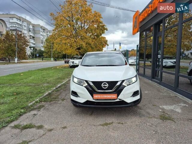 Белый Ниссан Кашкай, объемом двигателя 1.6 л и пробегом 58 тыс. км за 22500 $, фото 1 на Automoto.ua