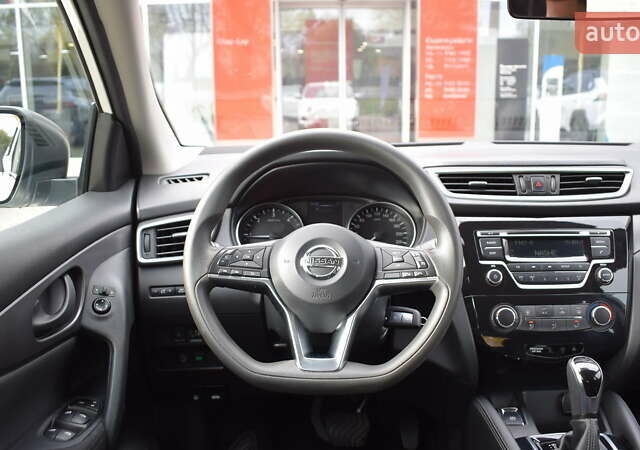 Белый Ниссан Кашкай, объемом двигателя 1.6 л и пробегом 203 тыс. км за 16800 $, фото 8 на Automoto.ua