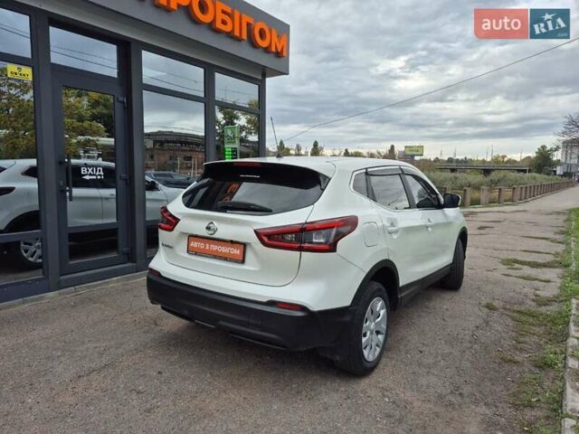 Белый Ниссан Кашкай, объемом двигателя 1.6 л и пробегом 58 тыс. км за 22500 $, фото 2 на Automoto.ua