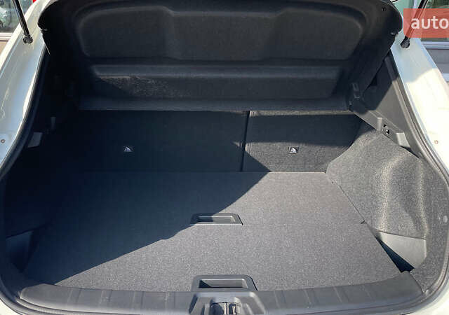 Белый Ниссан Кашкай, объемом двигателя 1.6 л и пробегом 29 тыс. км за 25042 $, фото 9 на Automoto.ua