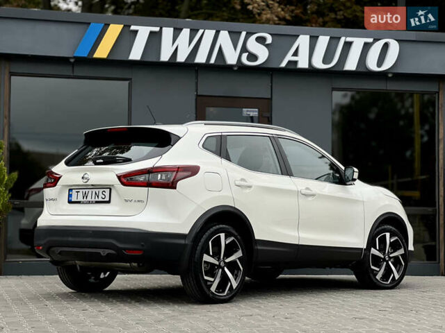 Белый Ниссан Кашкай, объемом двигателя 2 л и пробегом 17 тыс. км за 19500 $, фото 19 на Automoto.ua