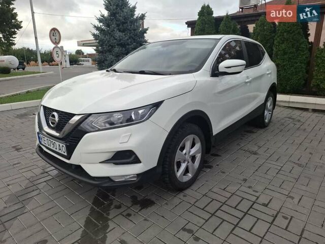 Белый Ниссан Кашкай, объемом двигателя 2 л и пробегом 132 тыс. км за 20000 $, фото 3 на Automoto.ua