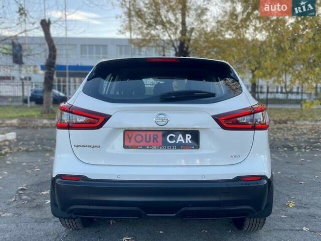 Белый Ниссан Кашкай, объемом двигателя 1.2 л и пробегом 67 тыс. км за 17500 $, фото 15 на Automoto.ua