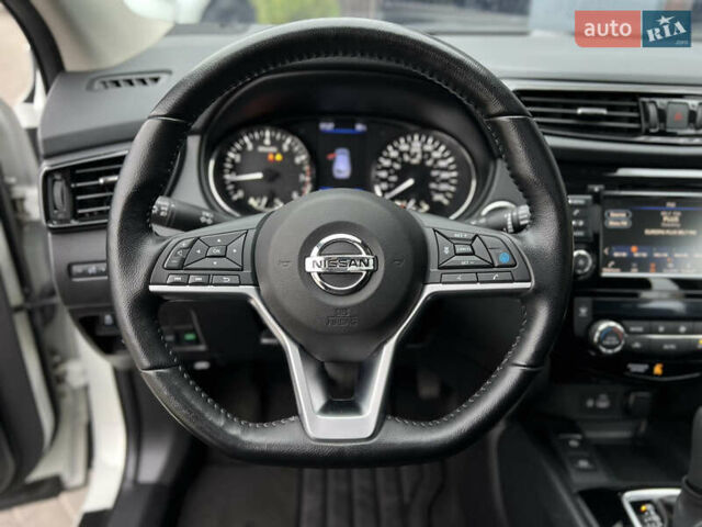 Белый Ниссан Кашкай, объемом двигателя 2 л и пробегом 17 тыс. км за 19500 $, фото 29 на Automoto.ua