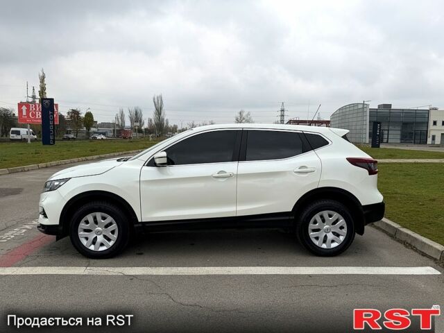 Білий Ніссан Кашкай, об'ємом двигуна 1.2 л та пробігом 40 тис. км за 16500 $, фото 7 на Automoto.ua