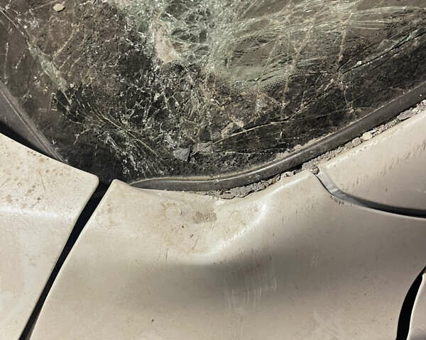 Белый Ниссан Кашкай, объемом двигателя 2 л и пробегом 19 тыс. км за 8800 $, фото 9 на Automoto.ua