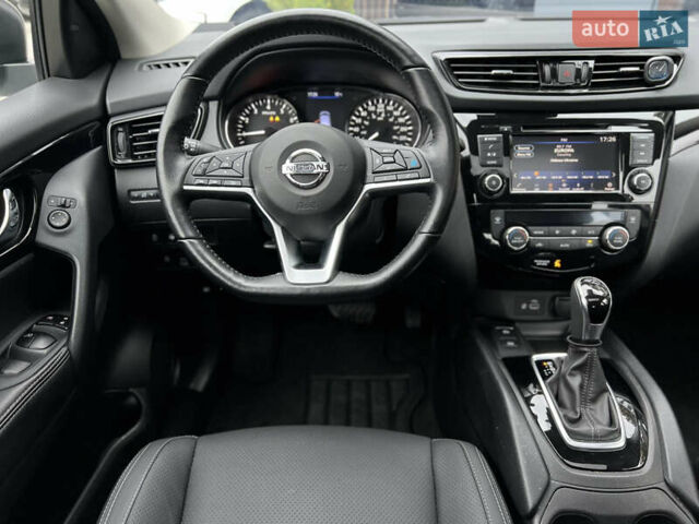 Белый Ниссан Кашкай, объемом двигателя 2 л и пробегом 17 тыс. км за 19500 $, фото 9 на Automoto.ua