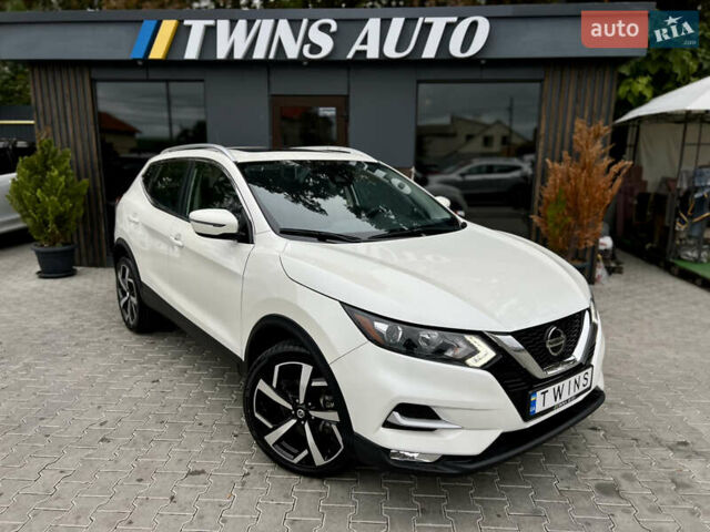 Белый Ниссан Кашкай, объемом двигателя 2 л и пробегом 17 тыс. км за 19500 $, фото 14 на Automoto.ua
