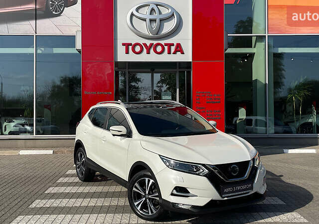 Белый Ниссан Кашкай, объемом двигателя 1.6 л и пробегом 29 тыс. км за 25042 $, фото 18 на Automoto.ua