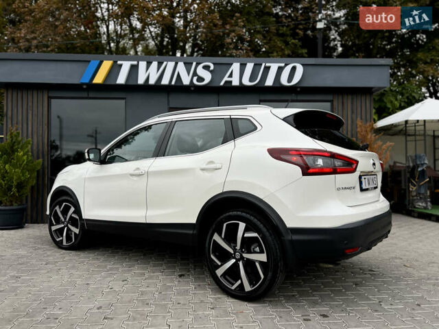 Белый Ниссан Кашкай, объемом двигателя 2 л и пробегом 17 тыс. км за 19500 $, фото 22 на Automoto.ua